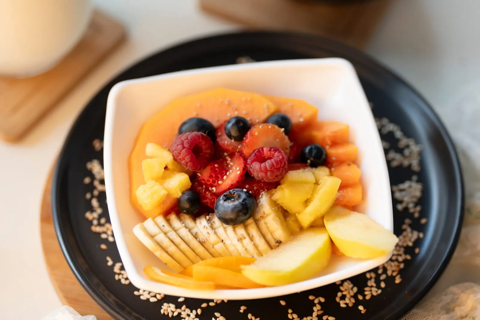 Plato de fruta fresca de temporada en Tamarinda